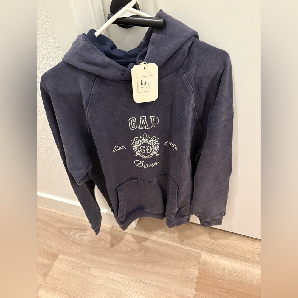 Gap X Doen Heavyweight Raglan Logo Hoodie